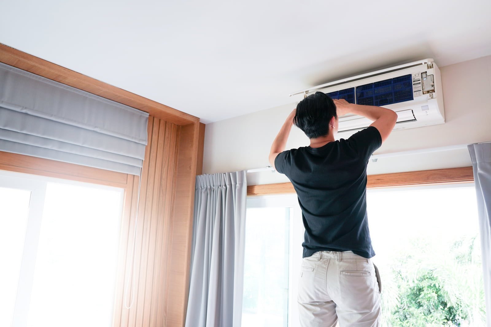 Por que fazer limpeza e manutenção do ar condicionado